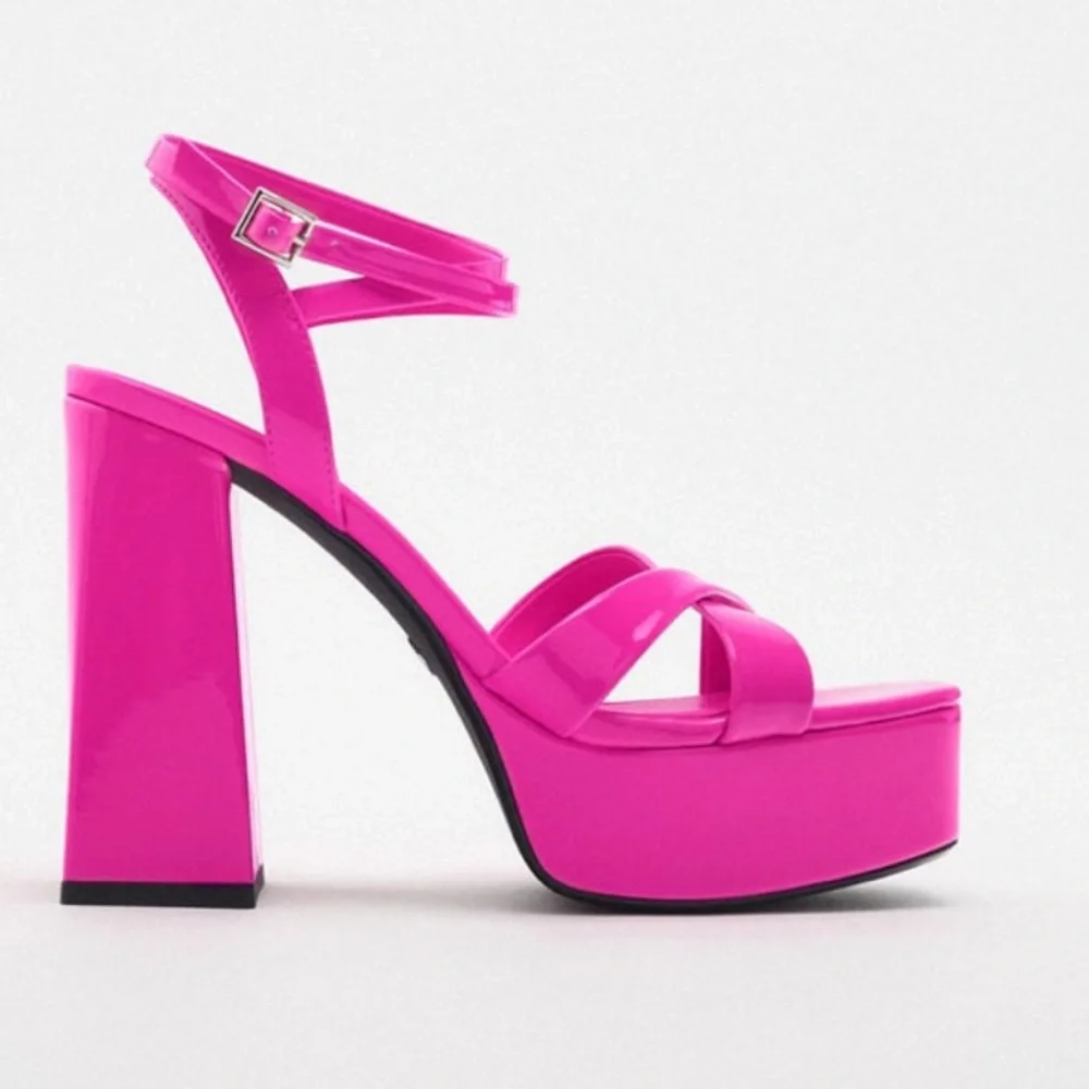 Zara strappy chunky heeled pink patent finish platforms sandals - Picture 4 of 7